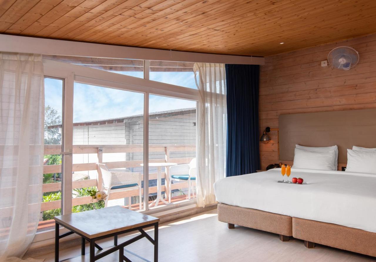 Living Room Beach Resort Morjim Εξωτερικό φωτογραφία