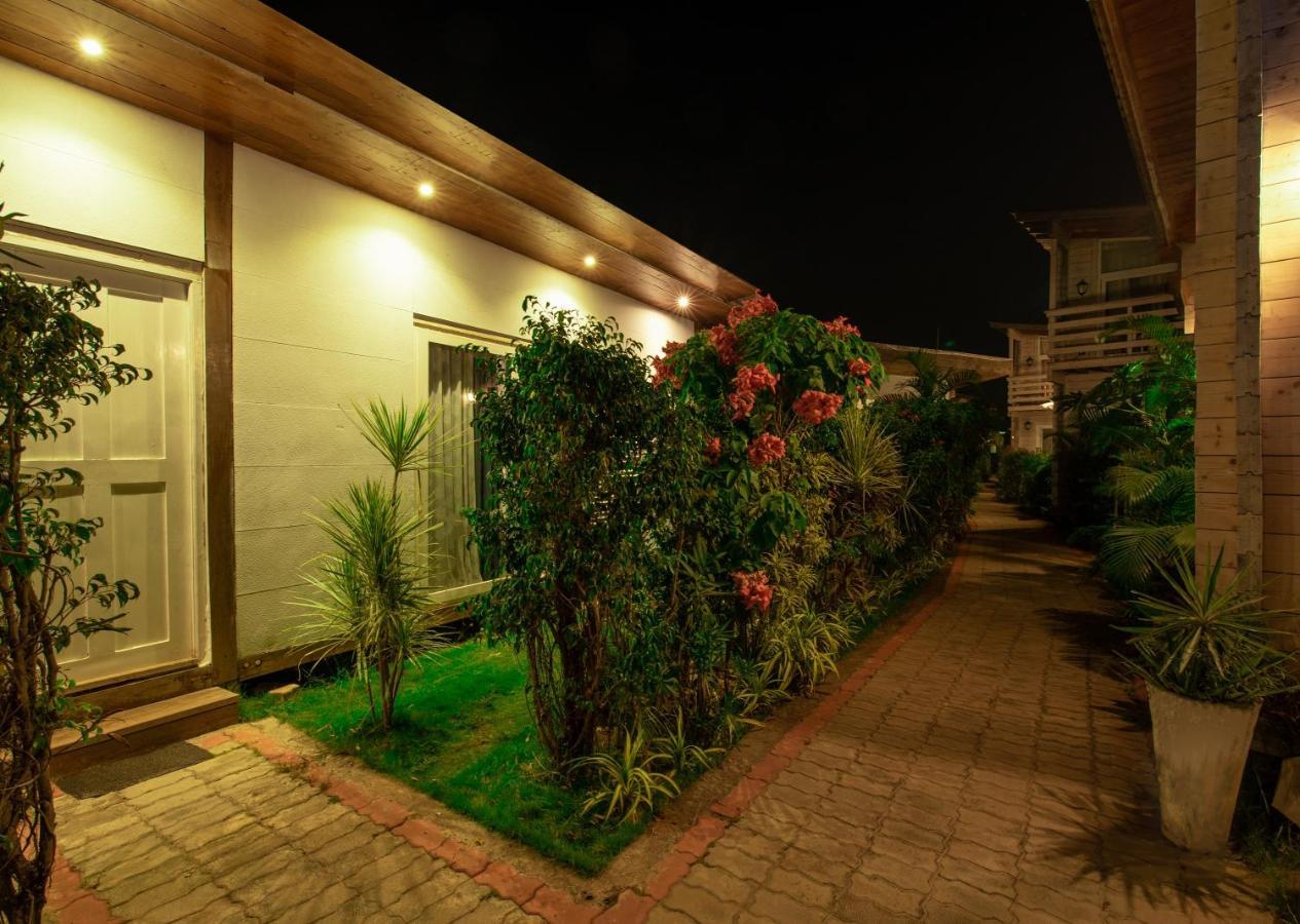 Living Room Beach Resort Morjim Εξωτερικό φωτογραφία