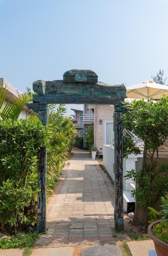 Living Room Beach Resort Morjim Εξωτερικό φωτογραφία
