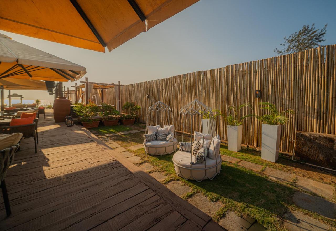 Living Room Beach Resort Morjim Εξωτερικό φωτογραφία